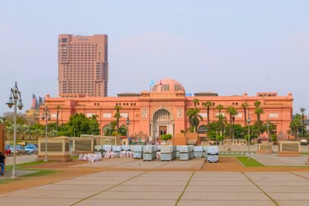 Private Day Tour to Egyptian Museum and Pyramids of Giza