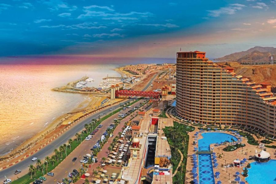 Private Day-use tour in Ain Sukhna from Cairo